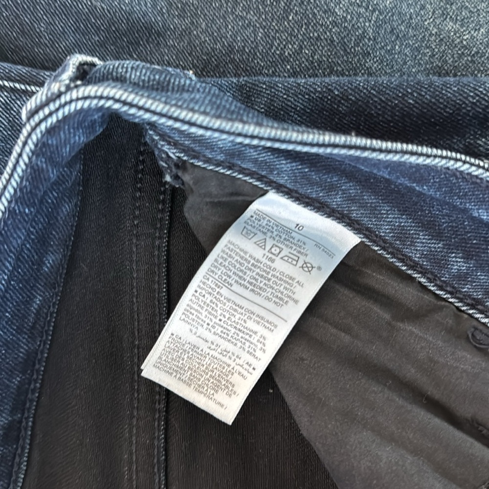 Trendy! 3 Pairs of Jeans Sz10 - 2 NEW! - Picture 16 of 16